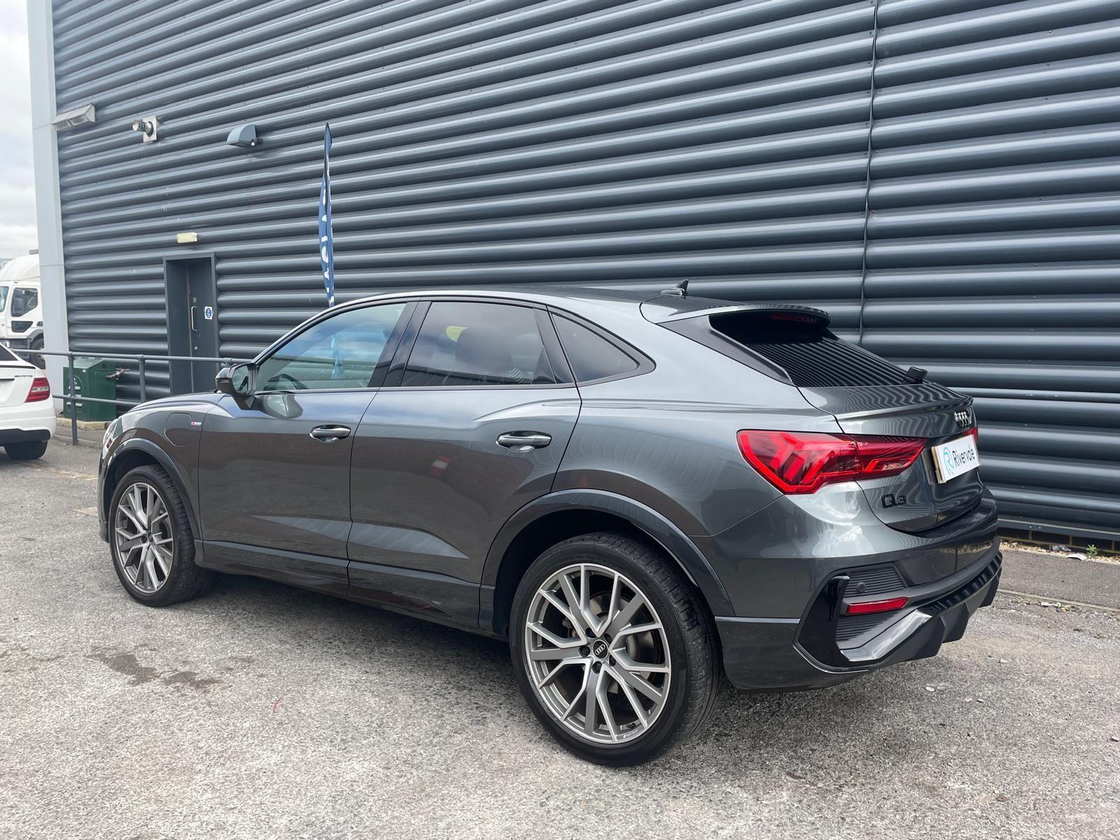 Audi SUV (2018 - )